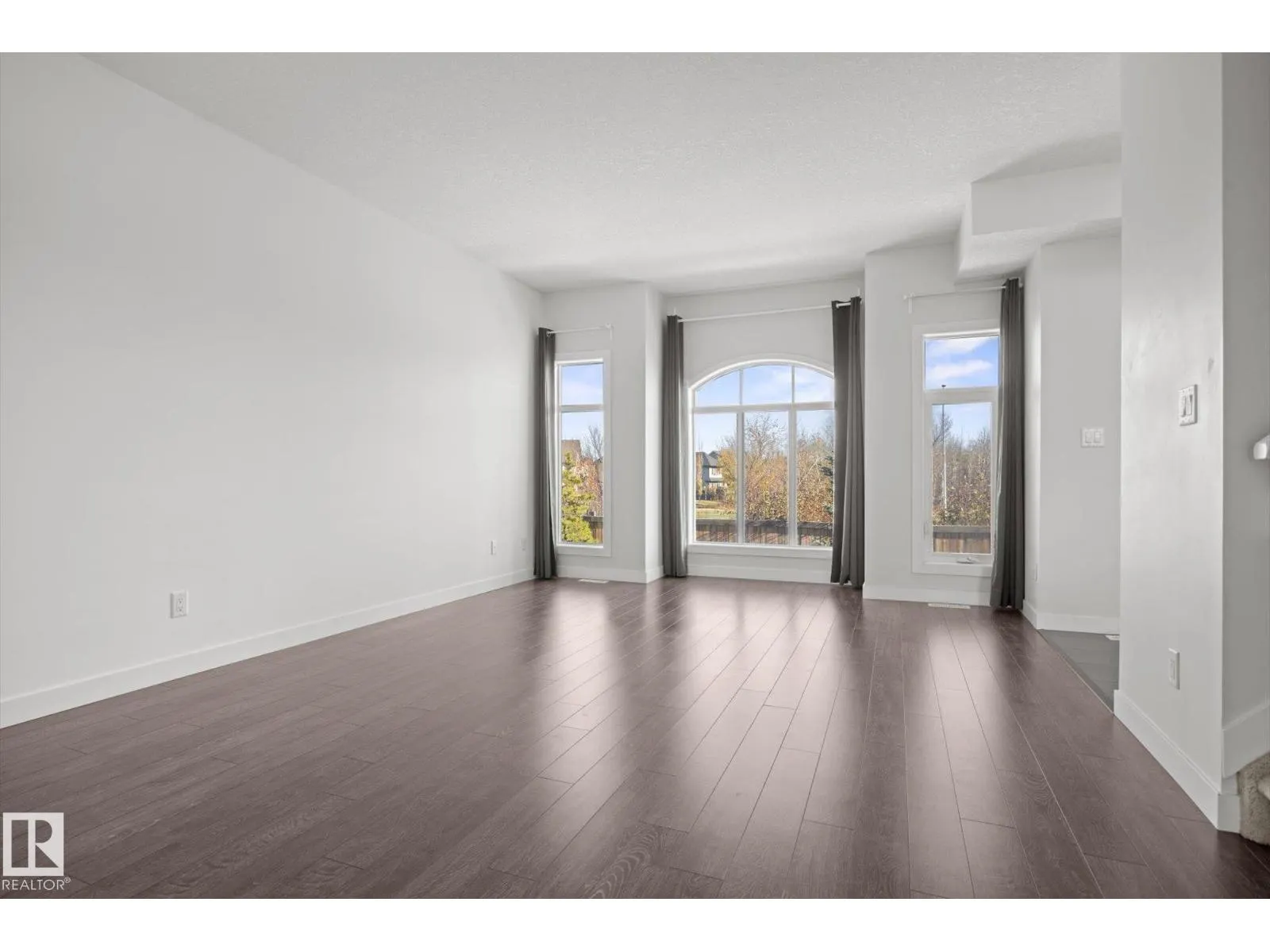 #16 723 172 ST SW