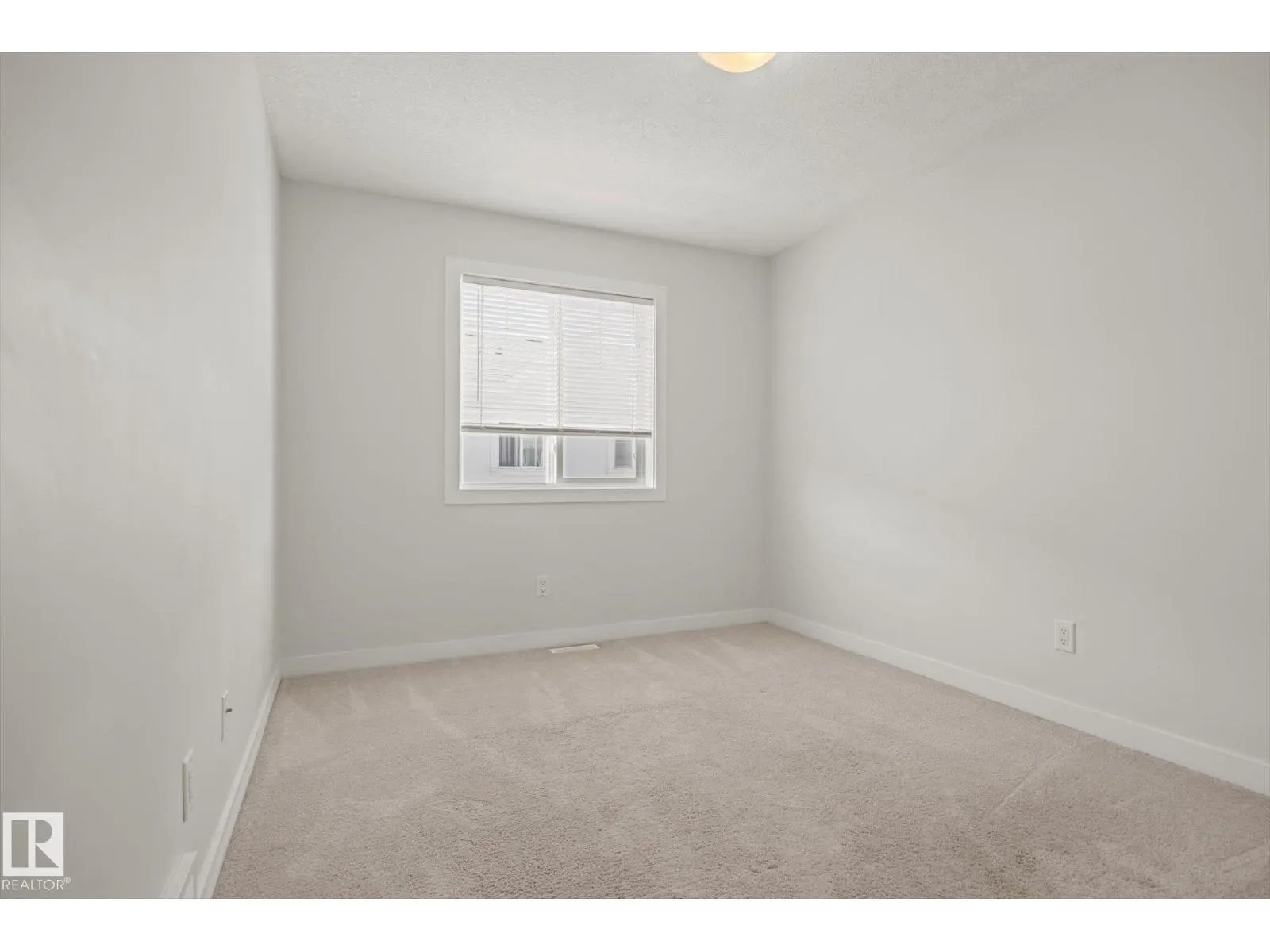 #16 723 172 ST SW