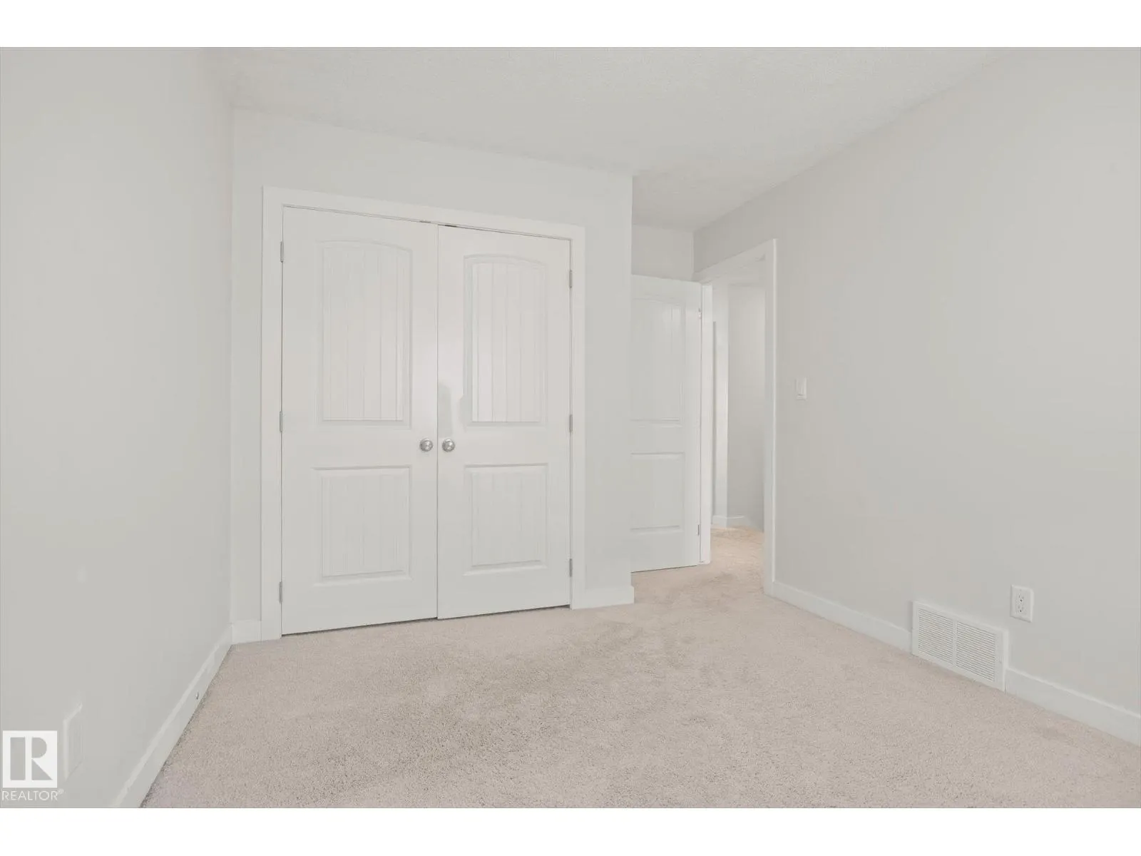 #16 723 172 ST SW