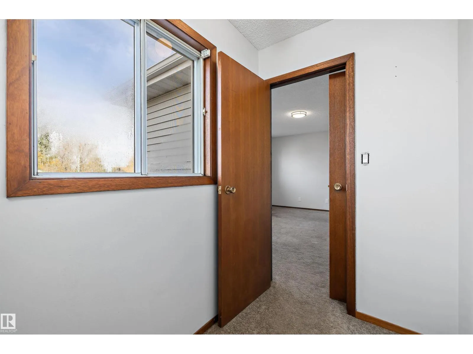 18923 82 AV NW