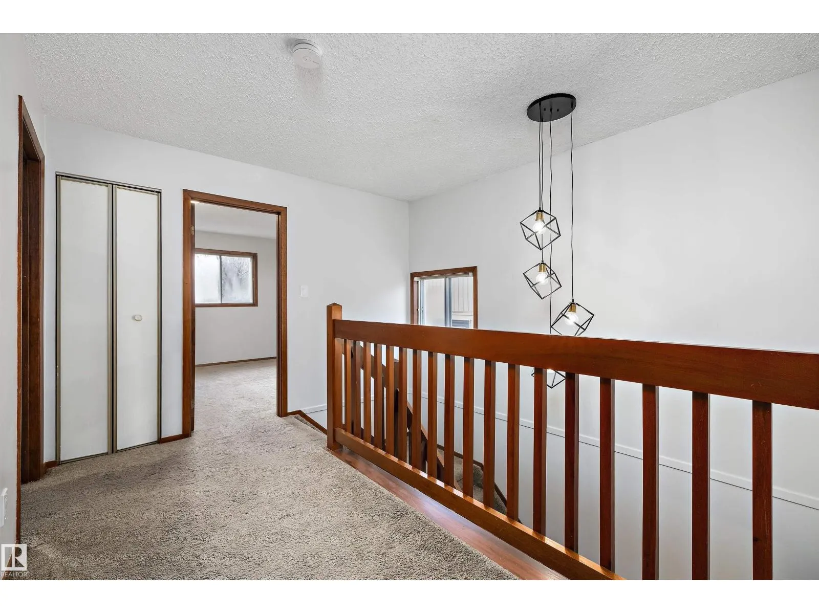 18923 82 AV NW