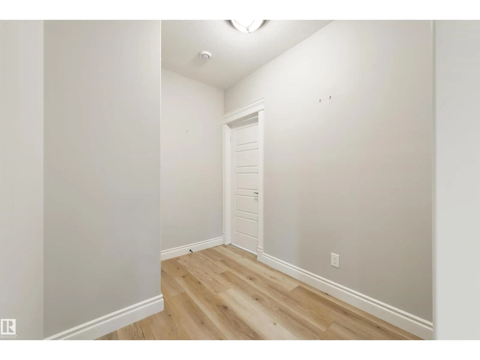 #3B 53521 RGE ROAD 272