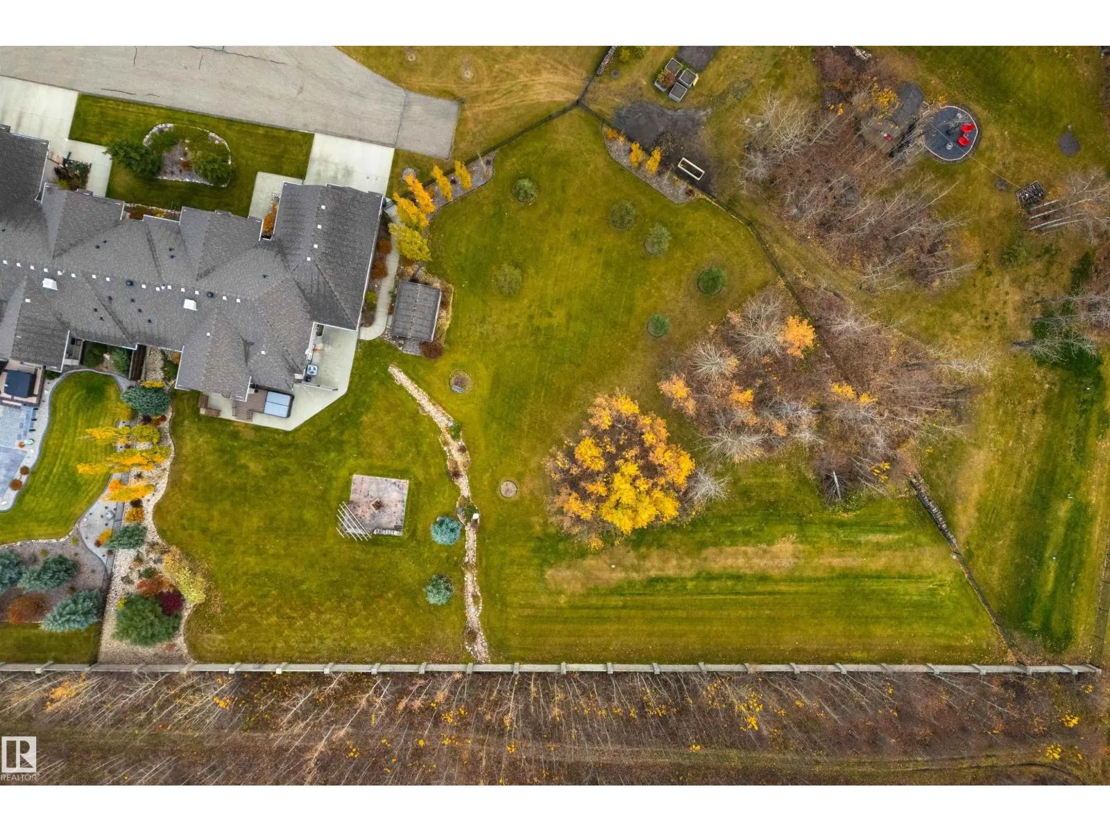 #3B 53521 RGE ROAD 272