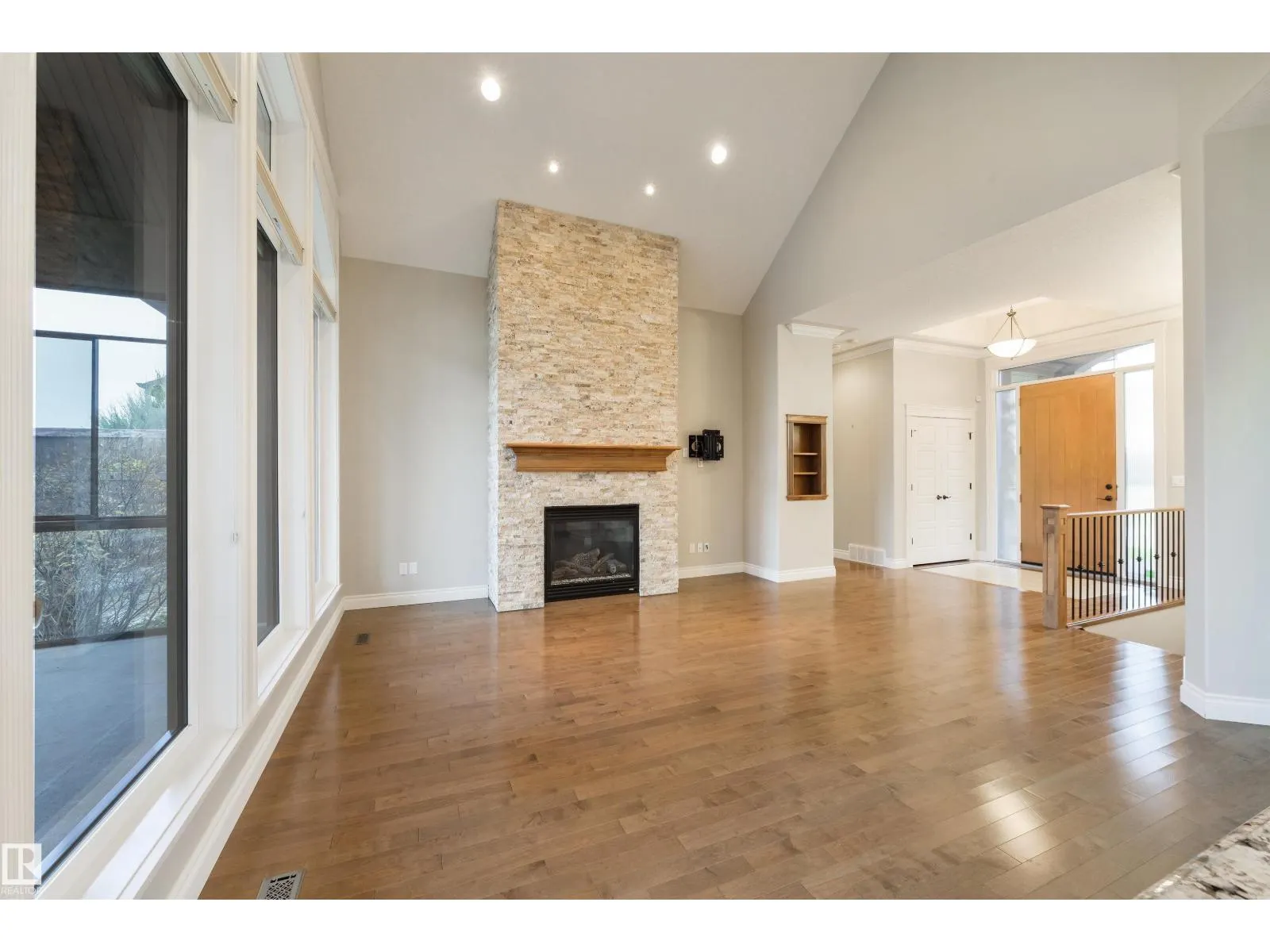 #3B 53521 RGE ROAD 272