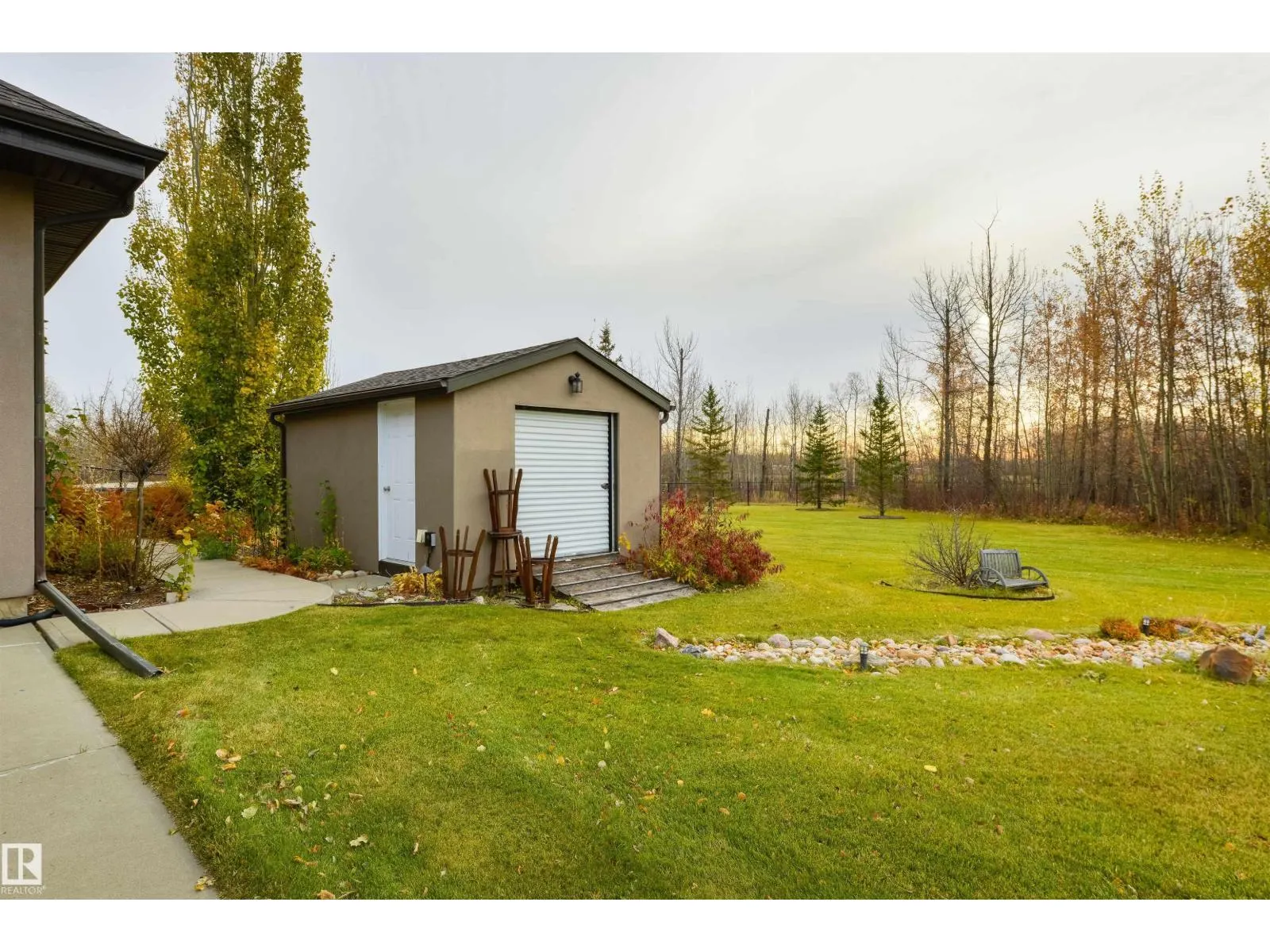 #3B 53521 RGE ROAD 272