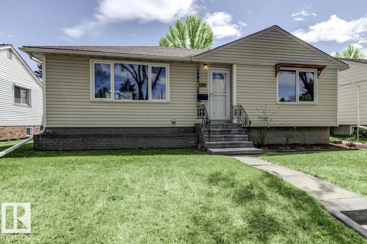 8511 64 AV NW