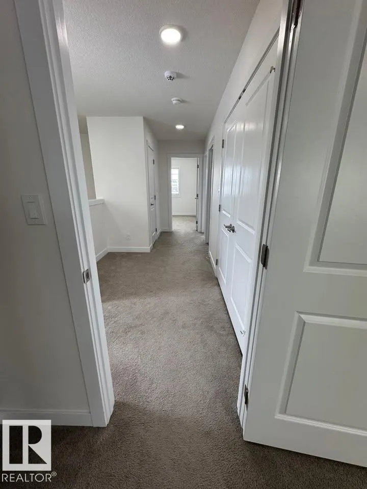 938 Daniels Loop SW