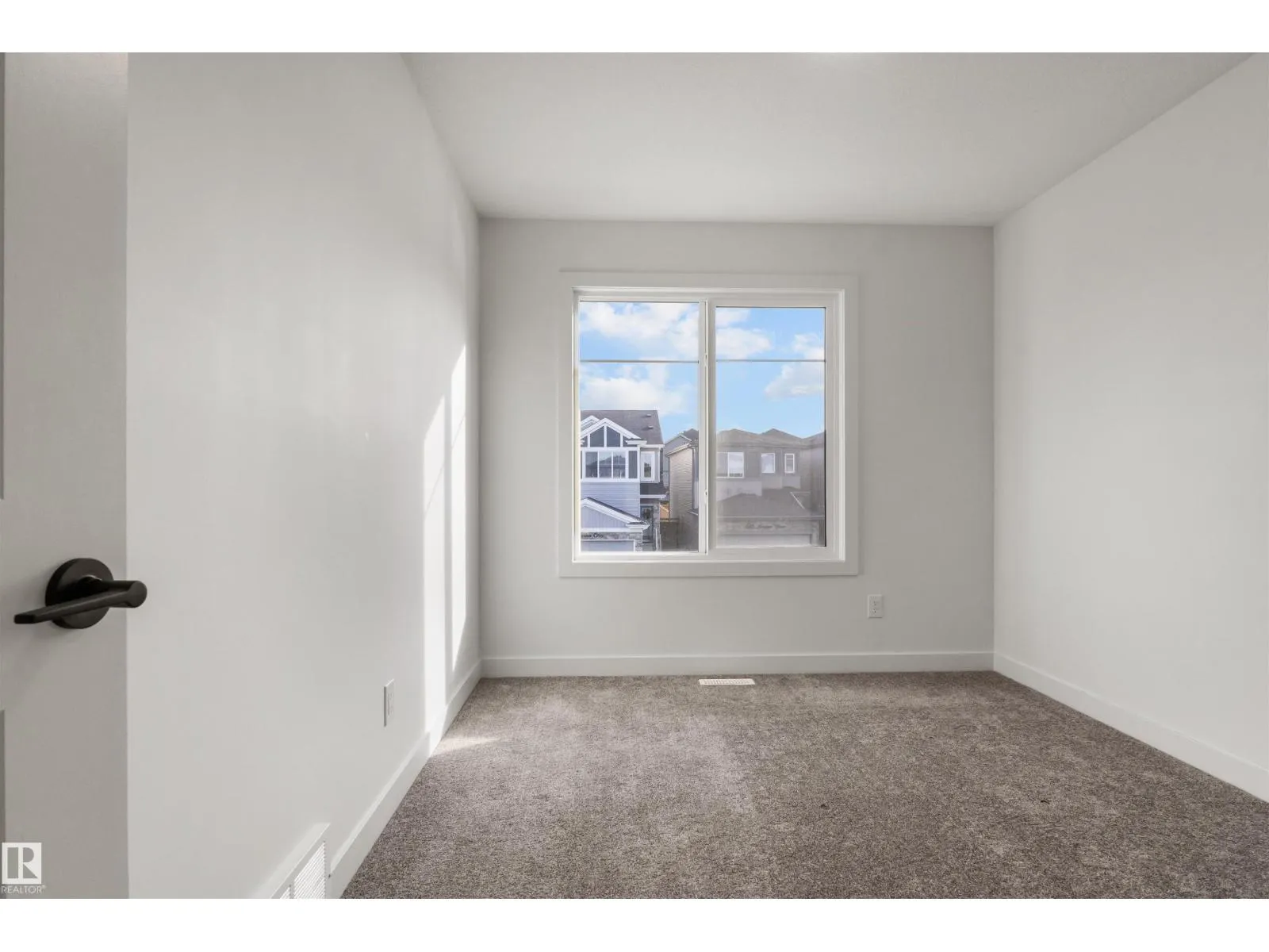 317 JUNIPER CV