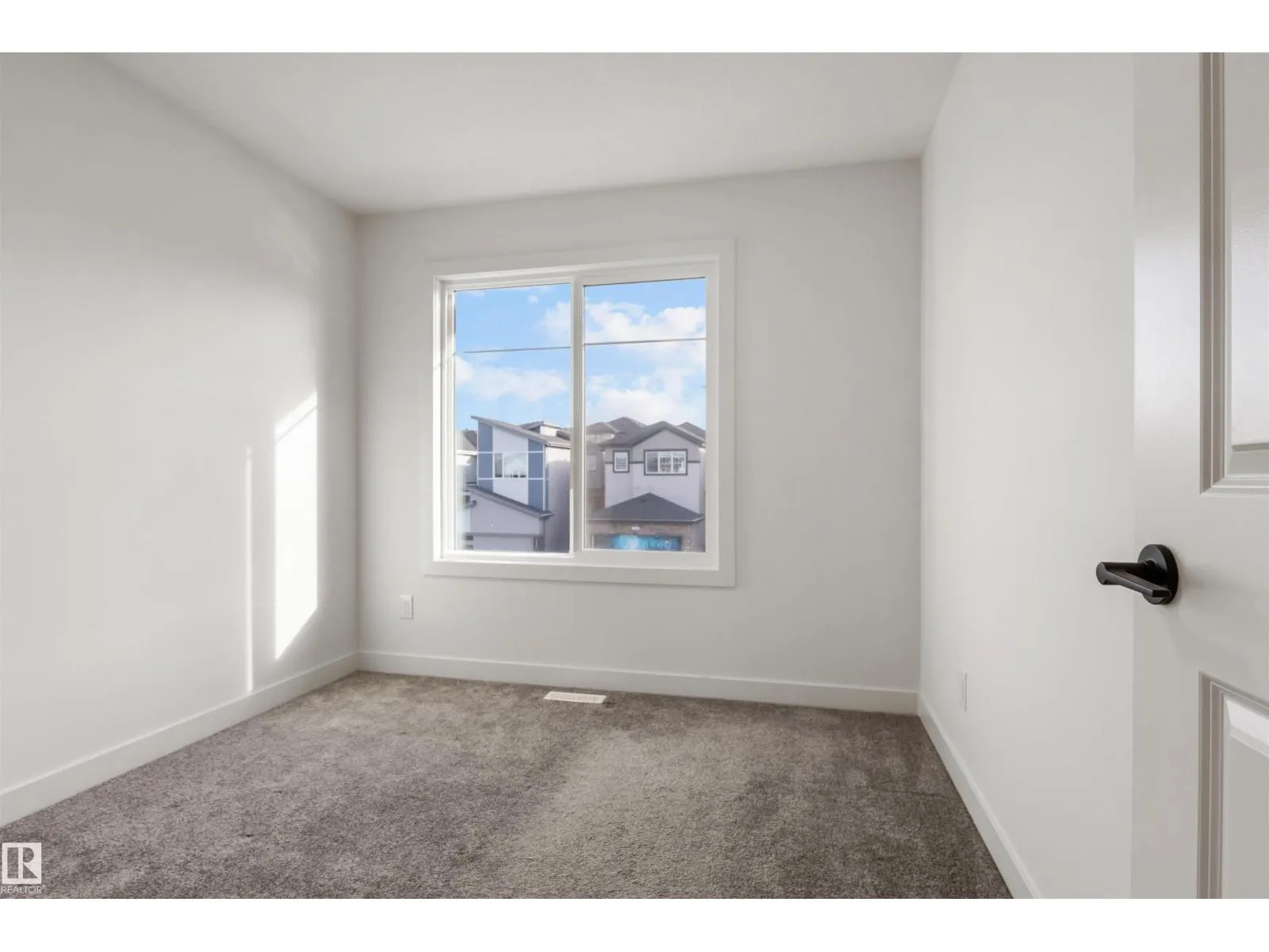 317 JUNIPER CV
