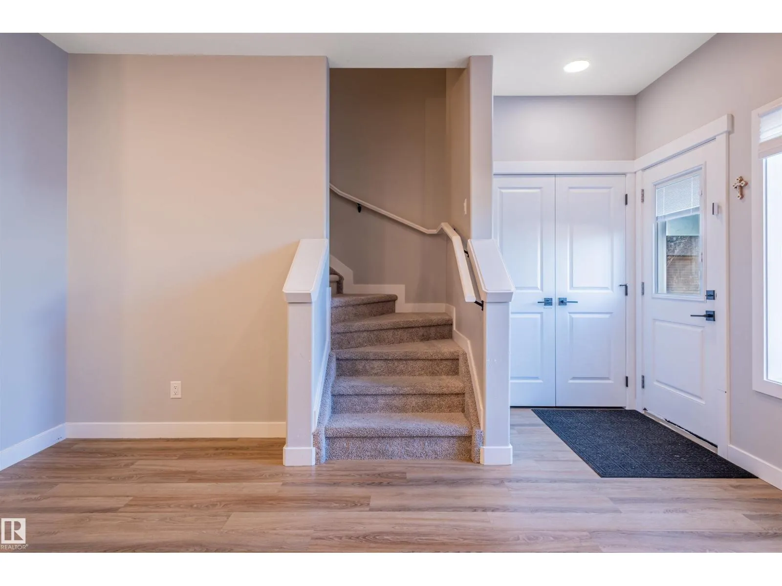 10624 98 ST