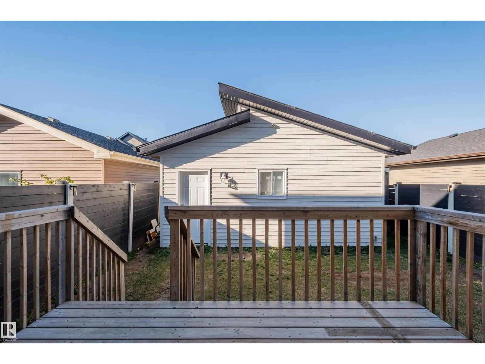 10624 98 ST