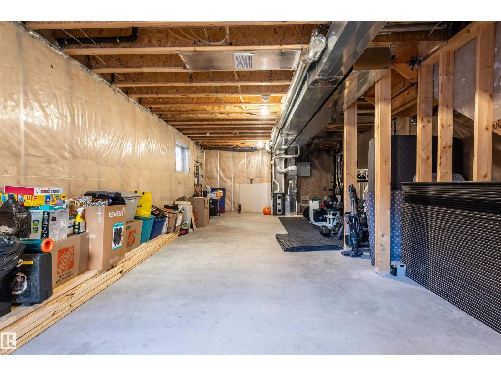 10624 98 ST