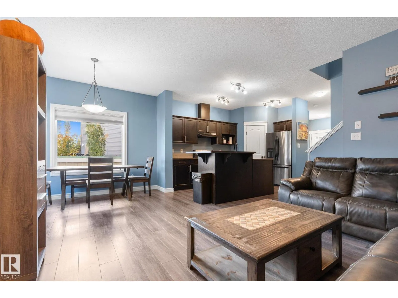 20 CARAGANA WY