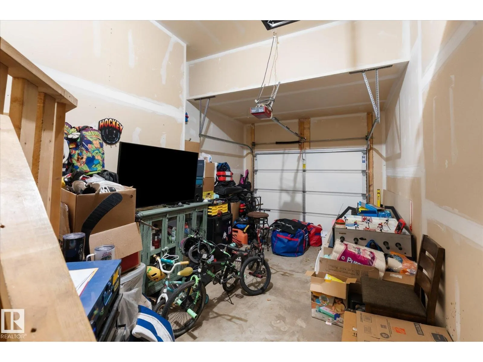 20 CARAGANA WY