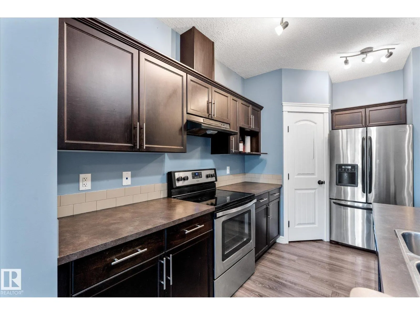 20 CARAGANA WY