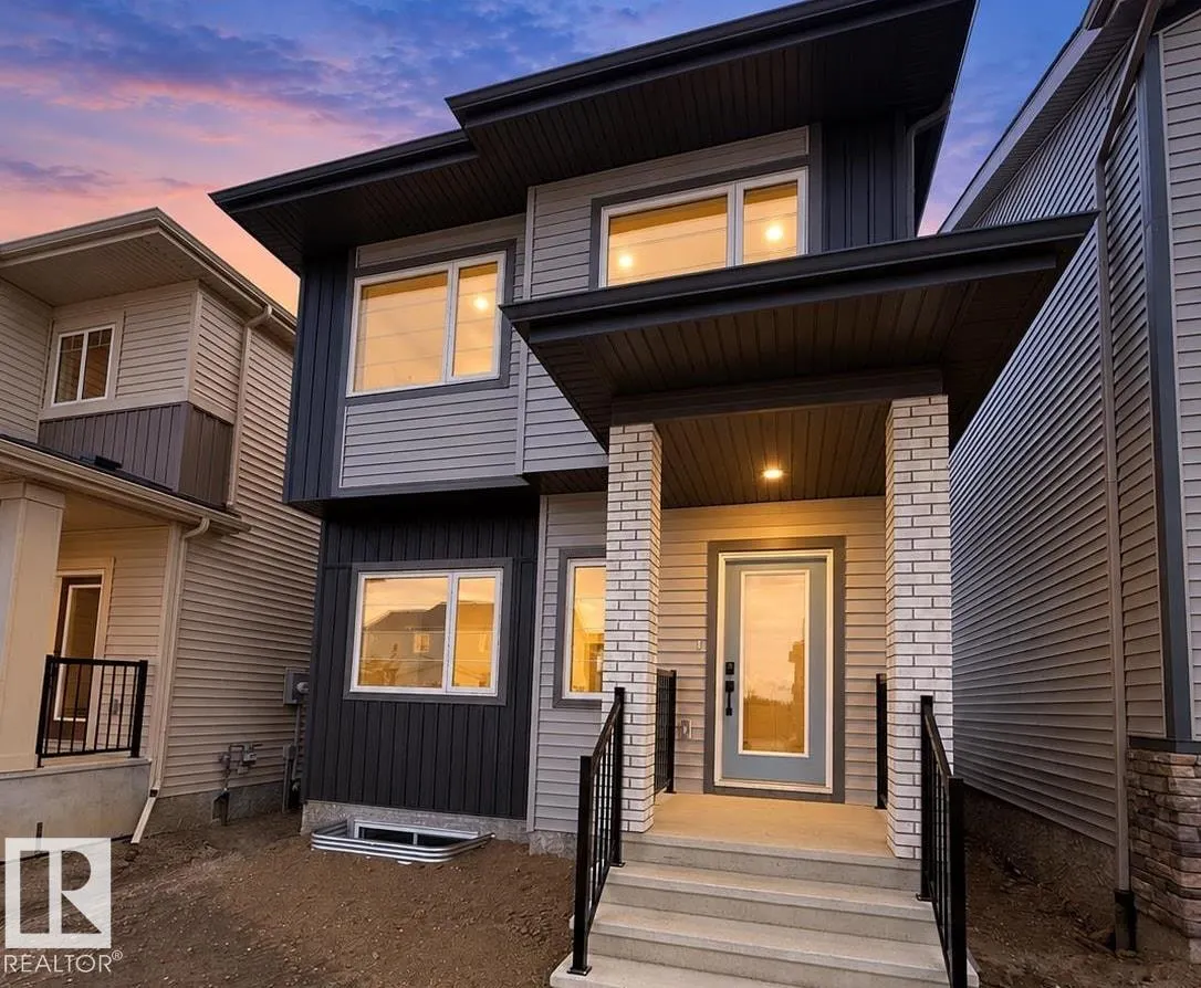 1092 MCLEOD AV