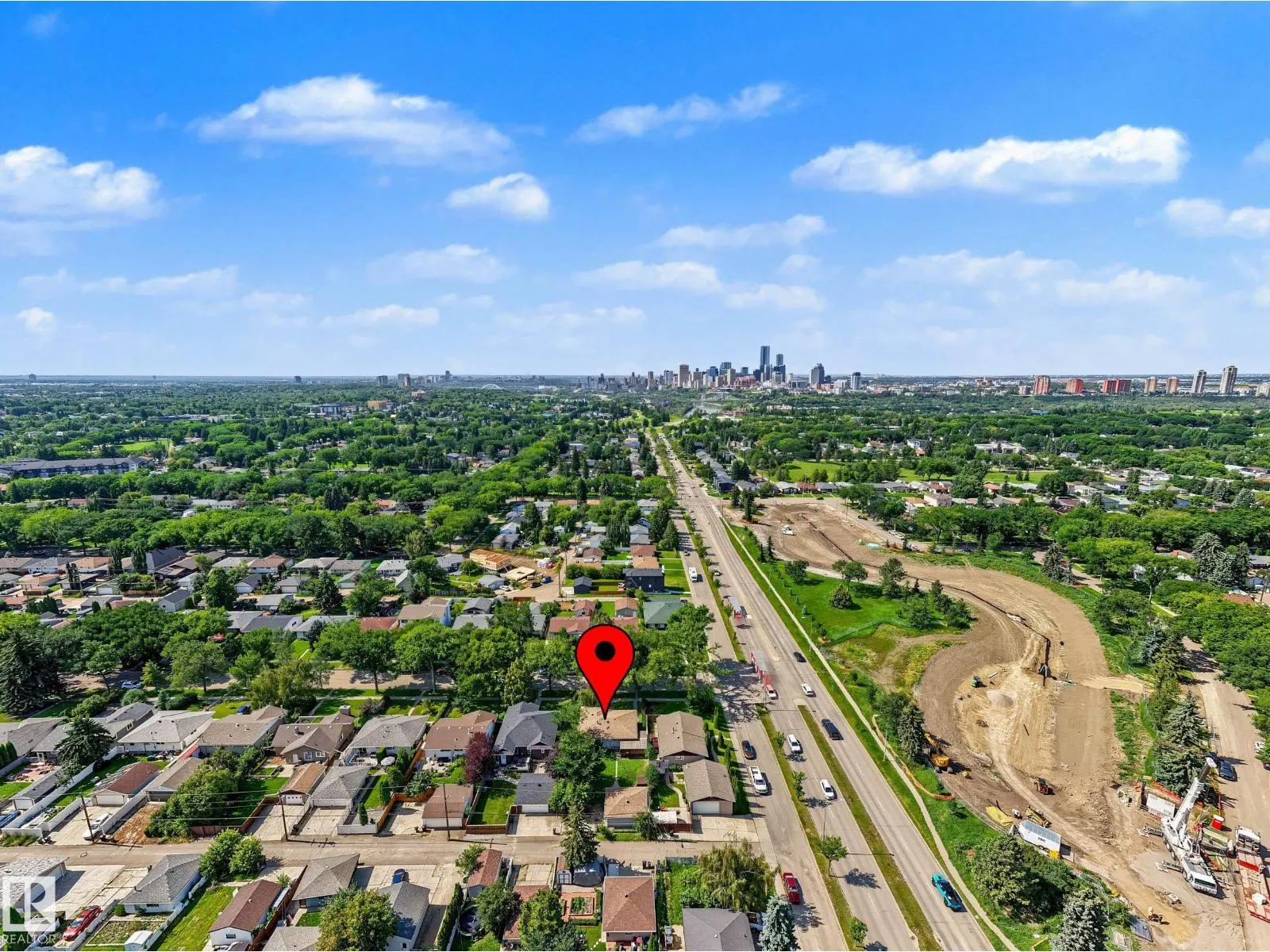 9723 76 ST NW