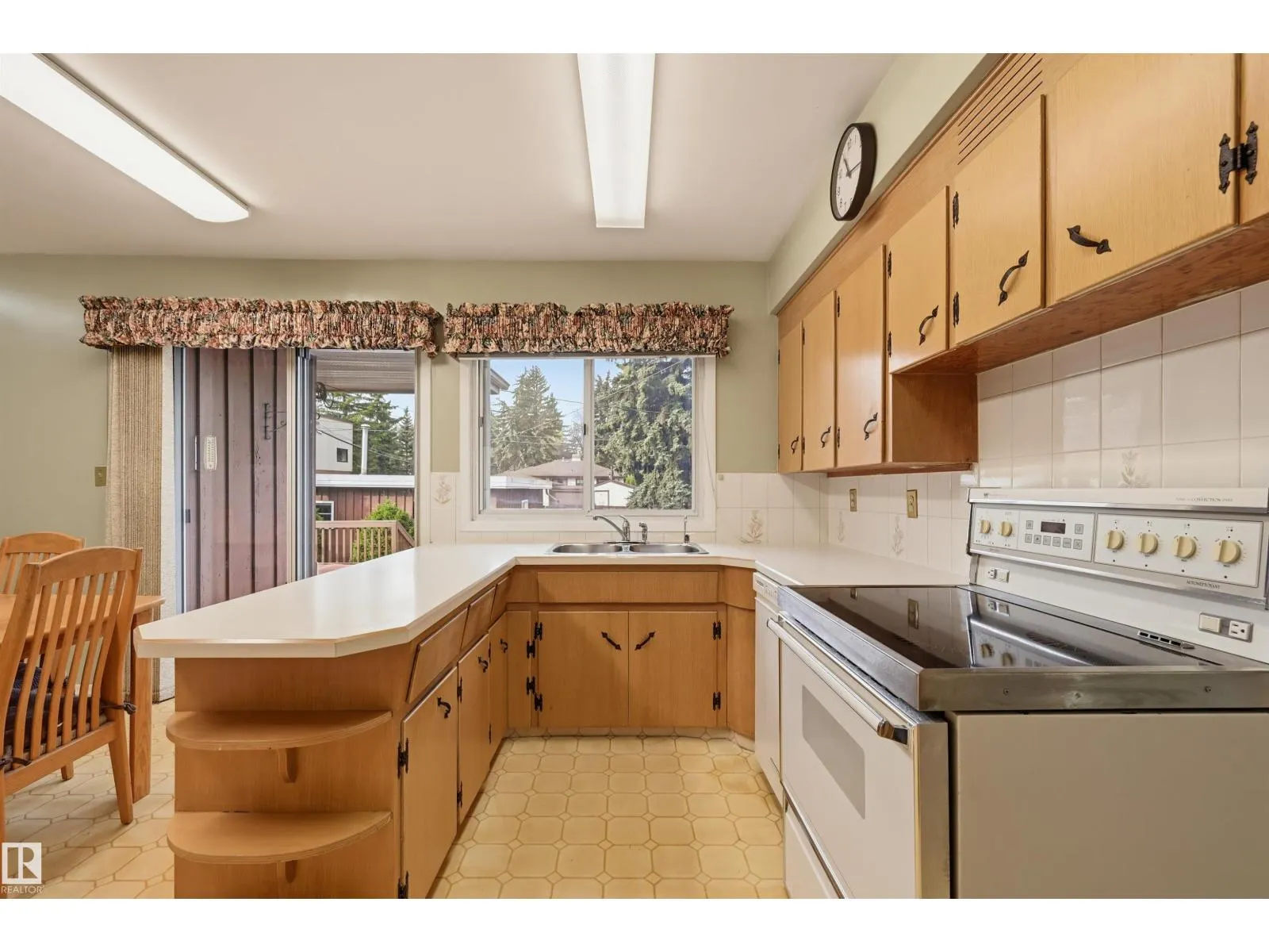 9708 142 ST NW