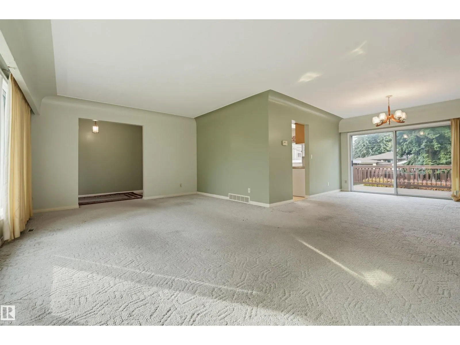 9708 142 ST NW