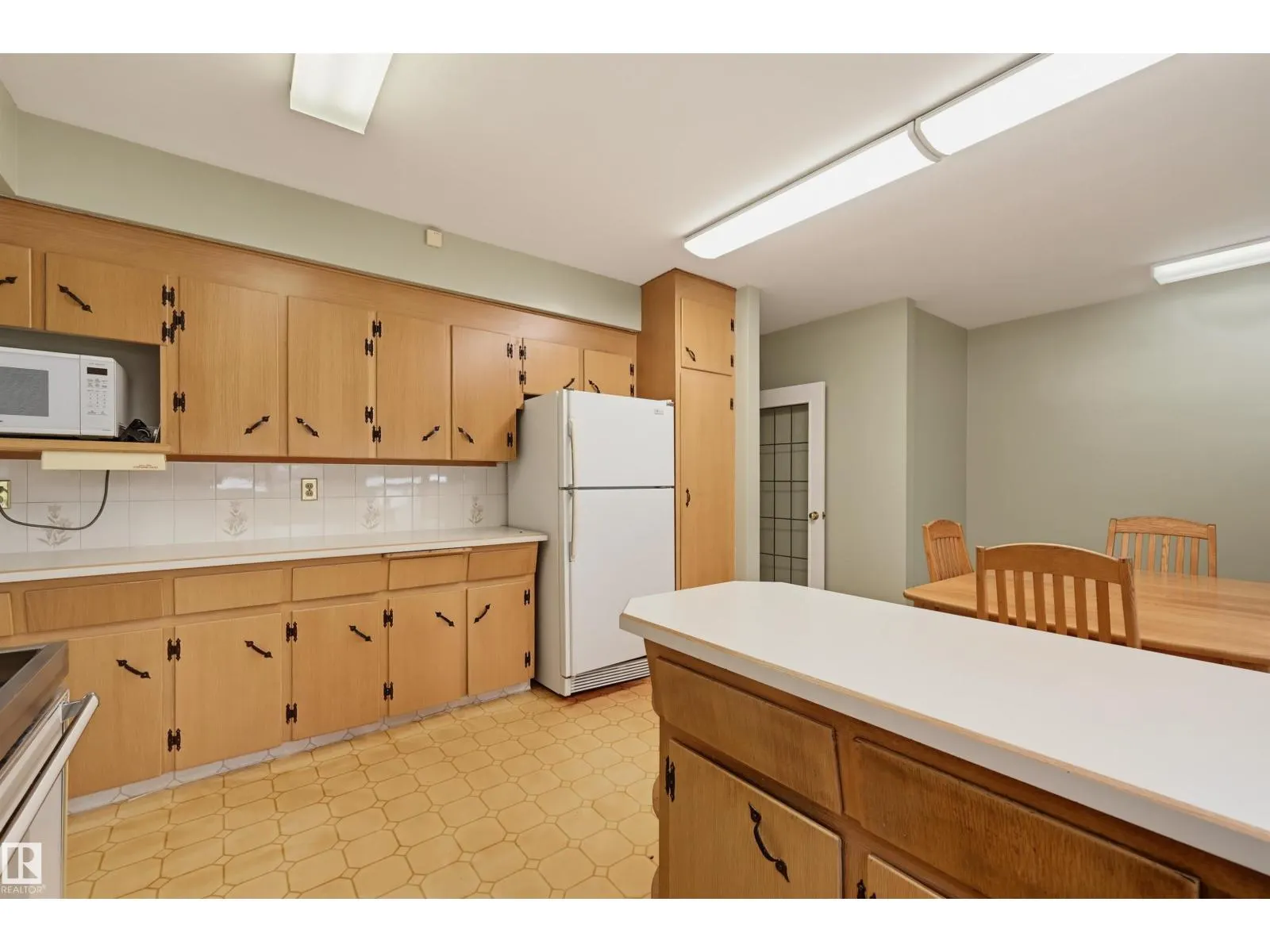 9708 142 ST NW