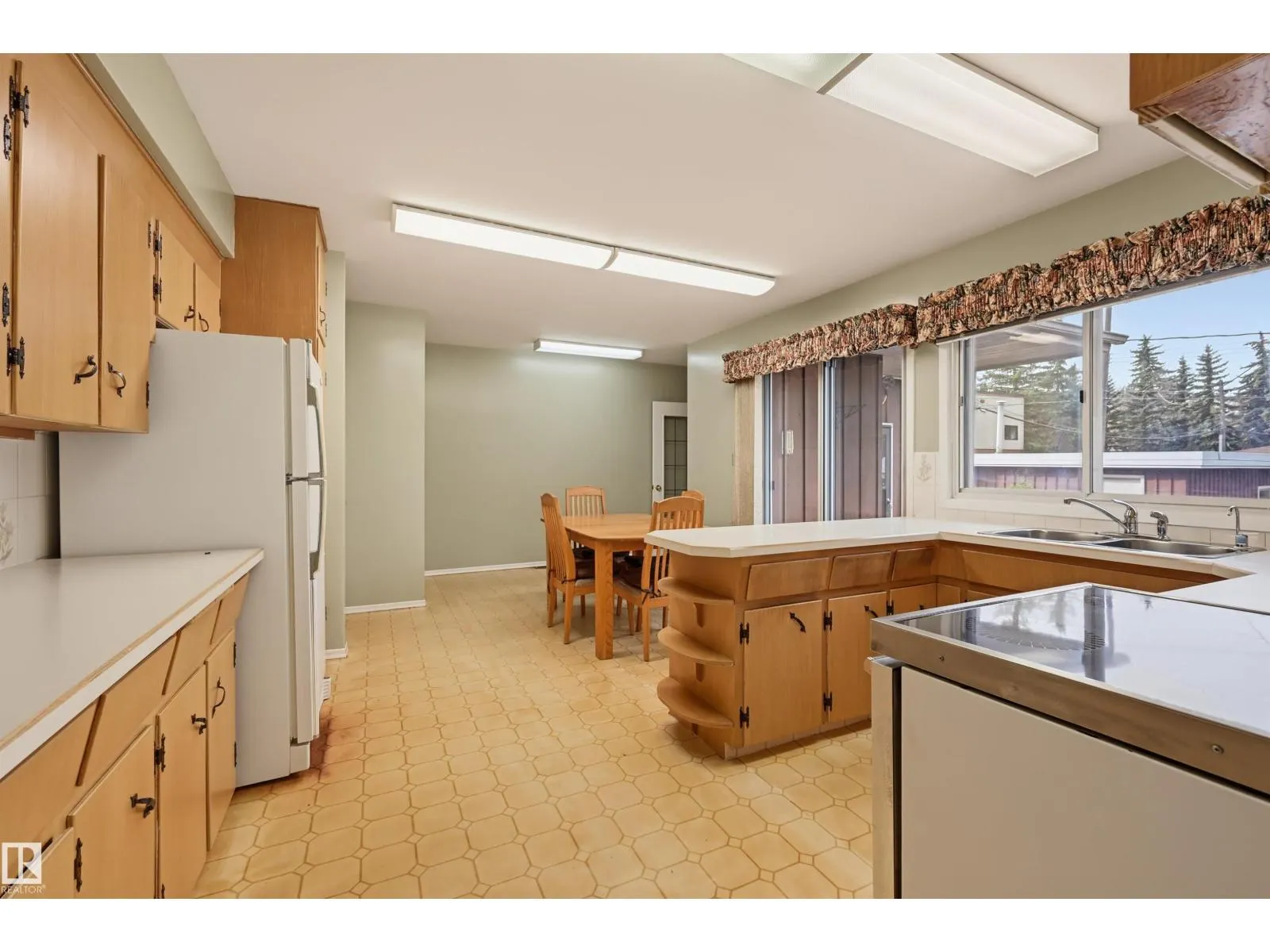 9708 142 ST NW