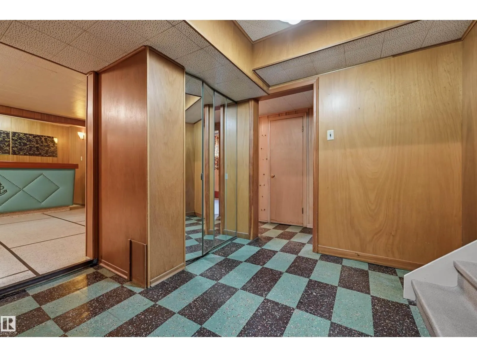 9708 142 ST NW