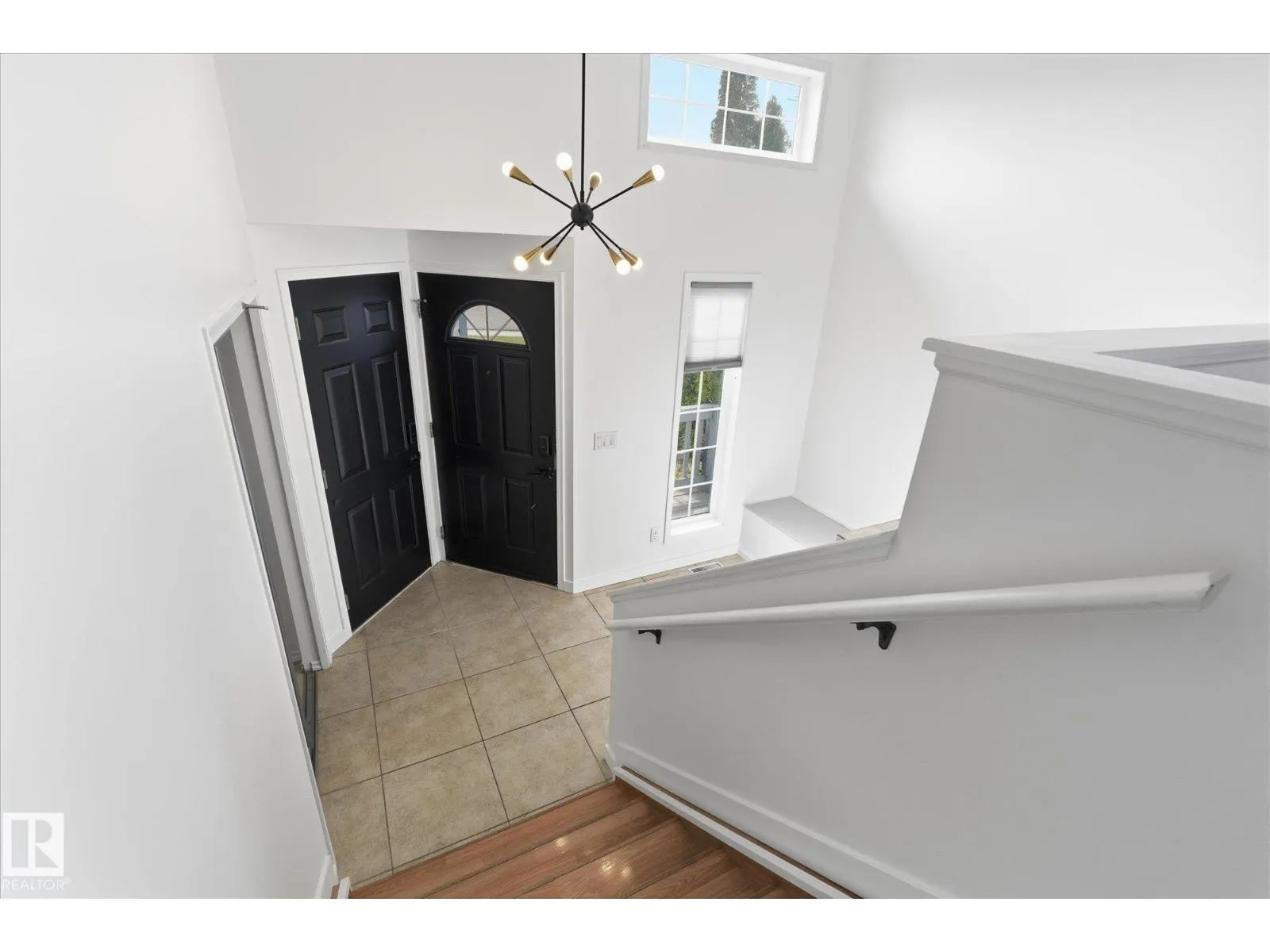 50 LANDSDOWNE DR