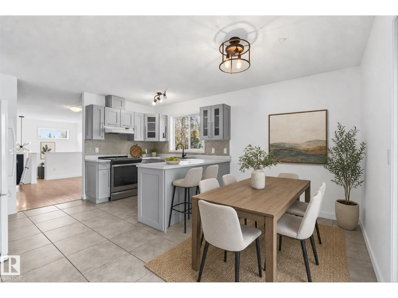50 LANDSDOWNE DR