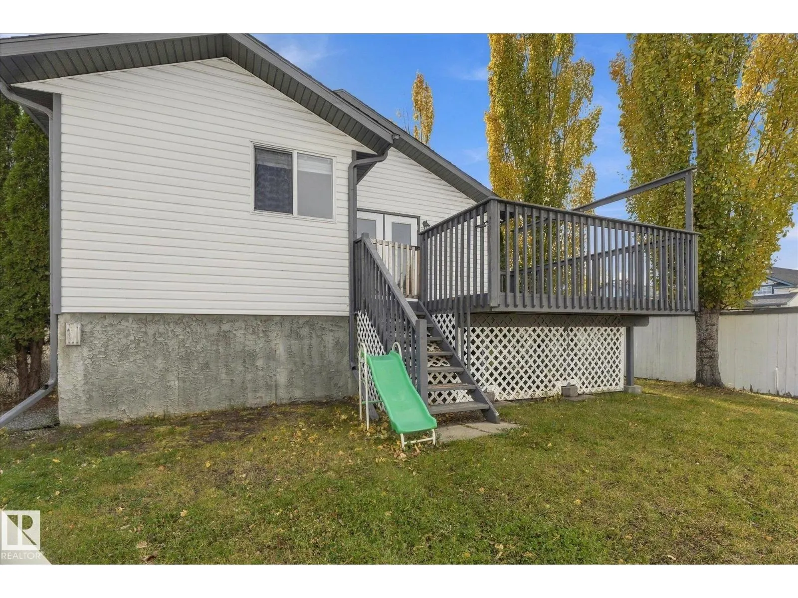 50 LANDSDOWNE DR