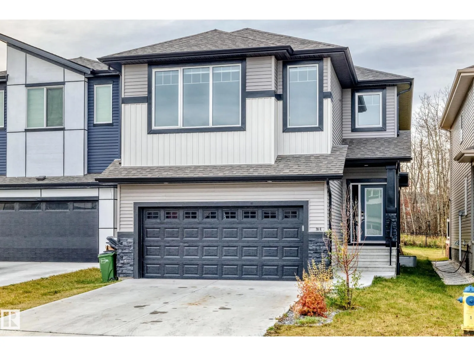 315 35 AV NW