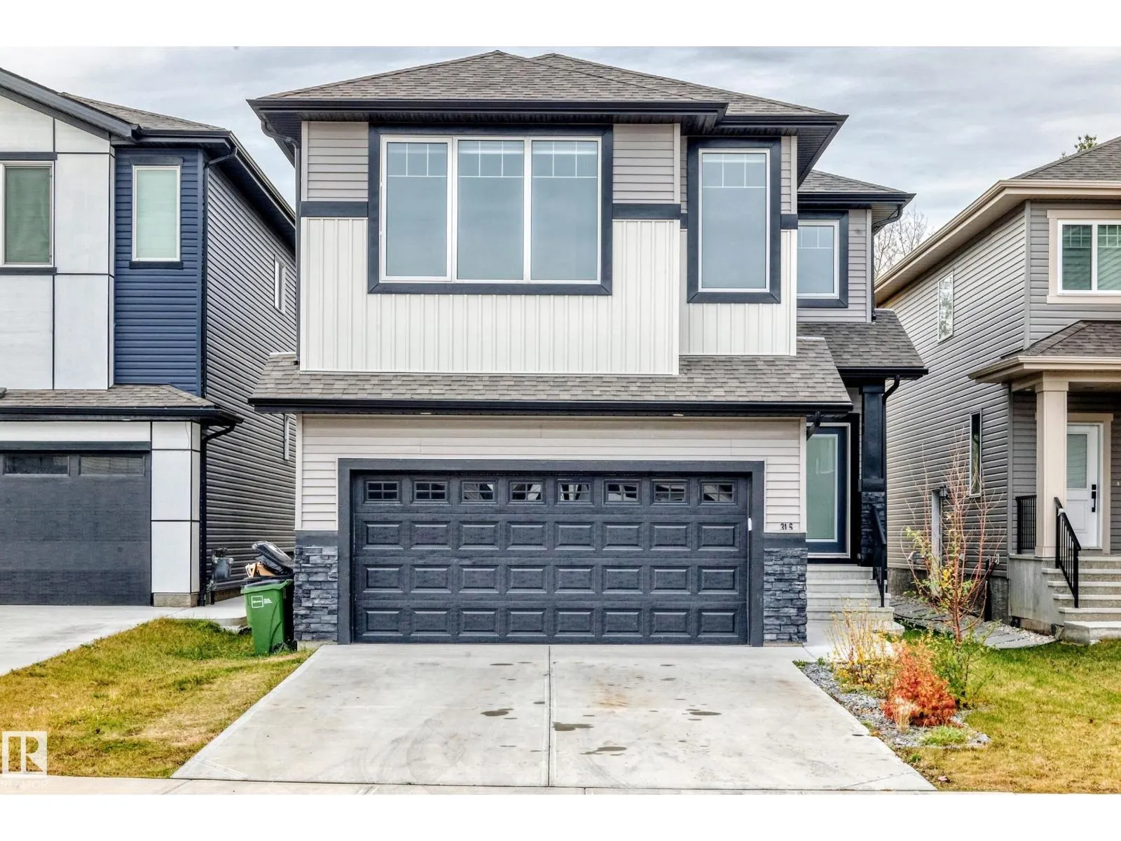315 35 AV NW