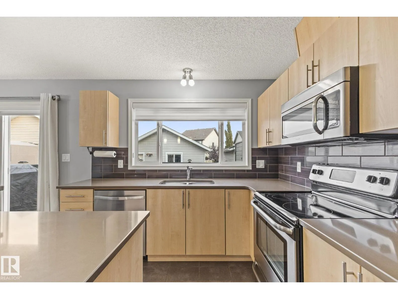 7030 21A AV SW