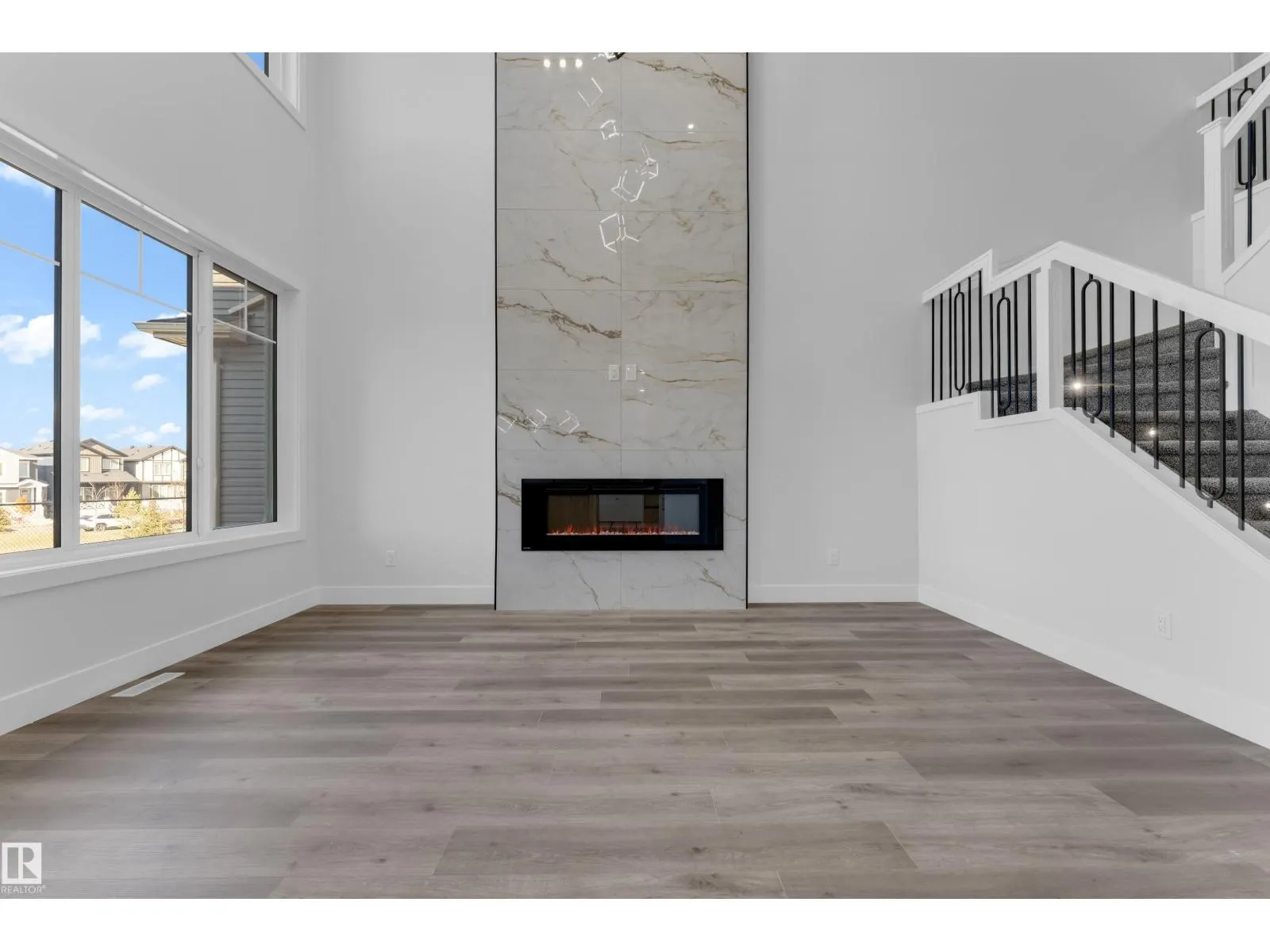 4319 36 ST