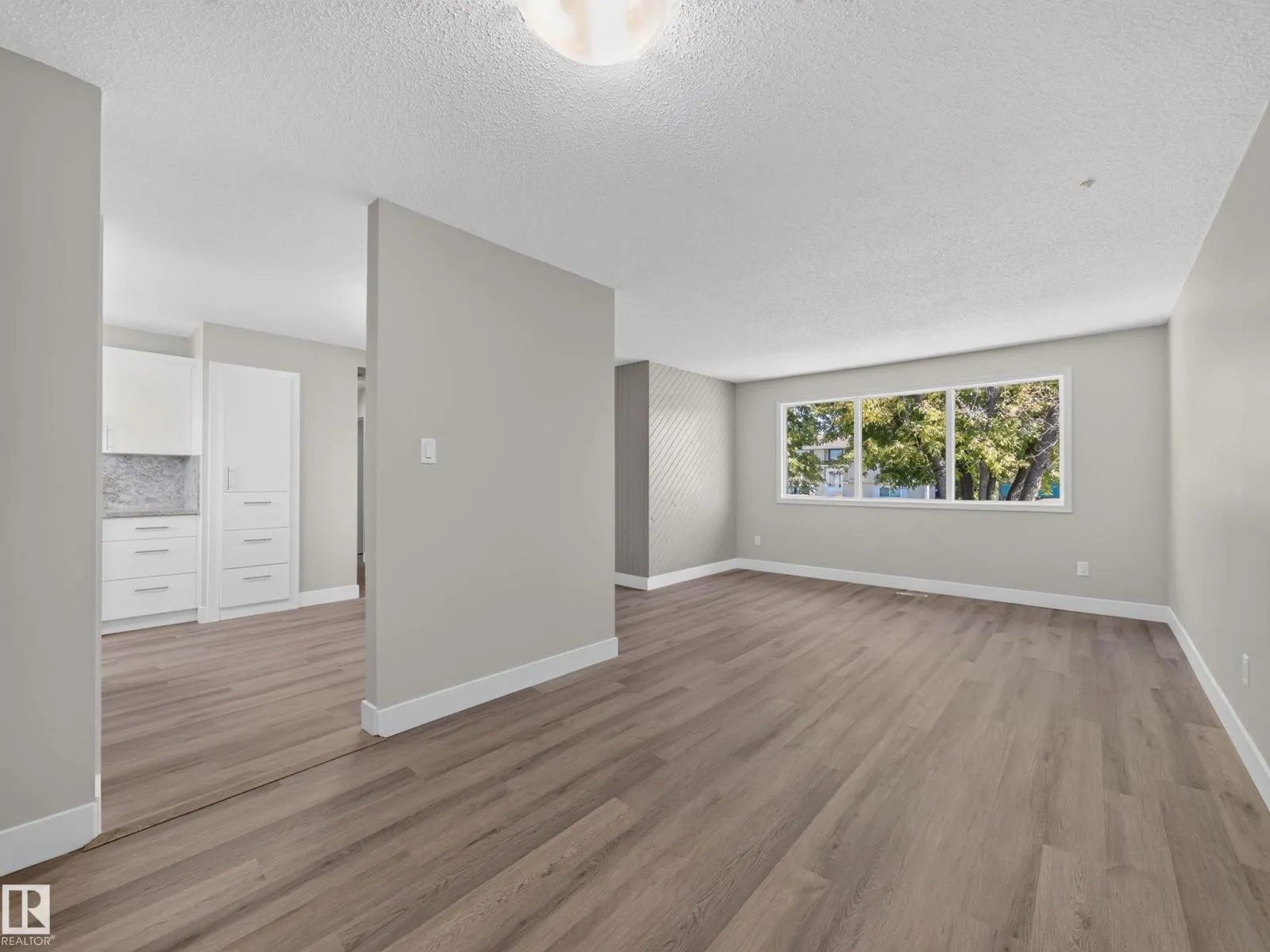 15124 88A ST NW