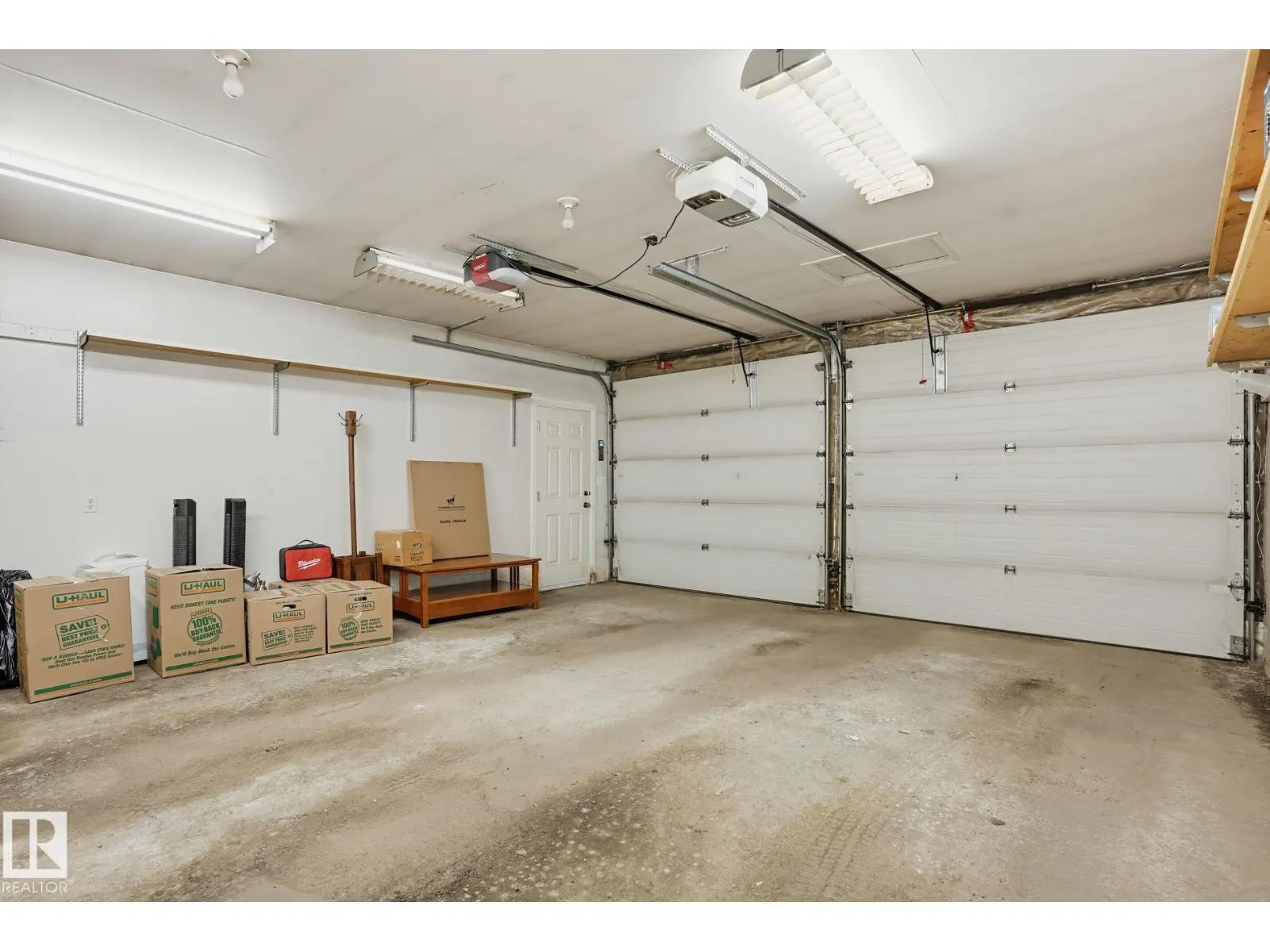 10542 161 ST NW