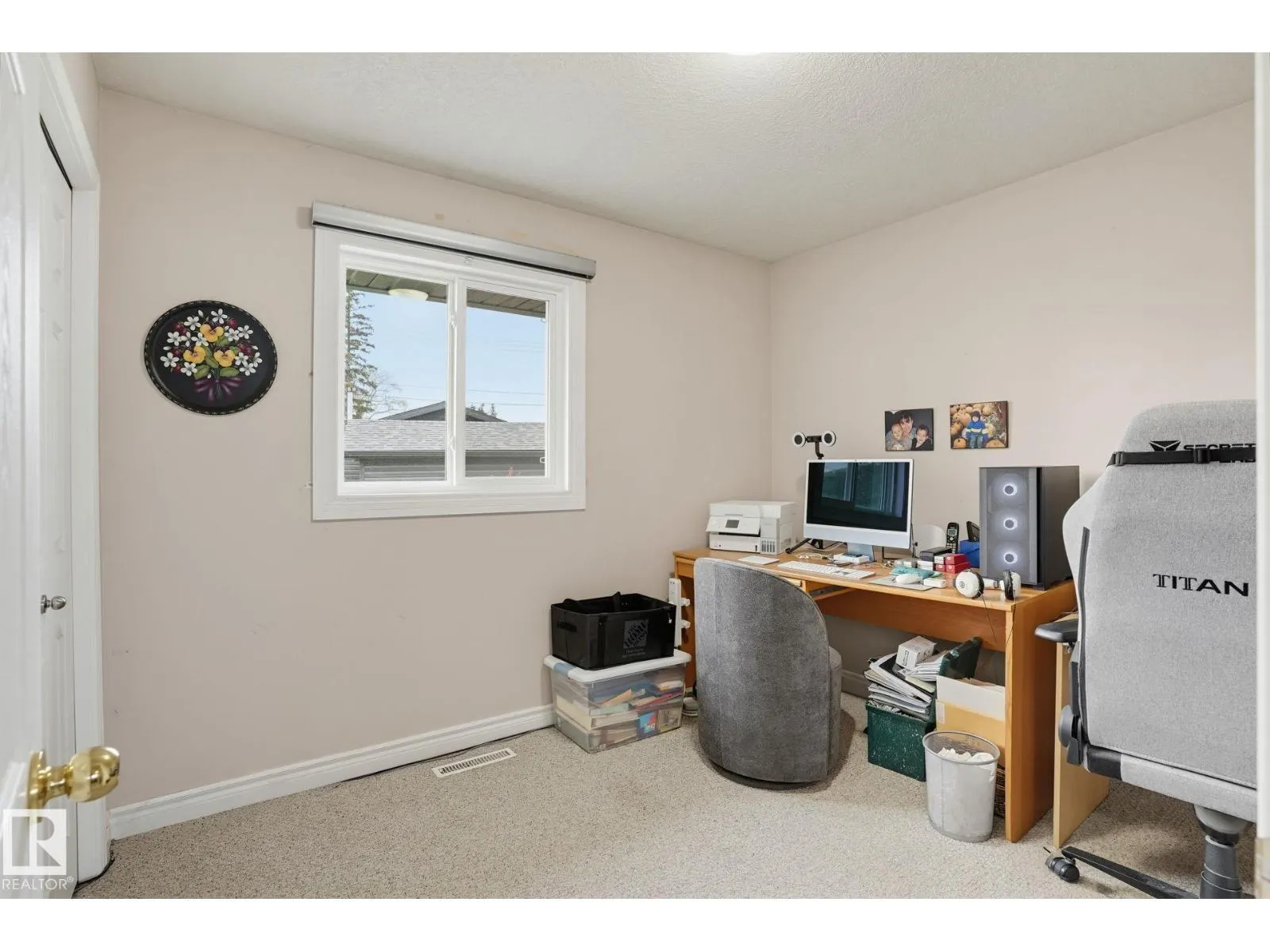 10542 161 ST NW