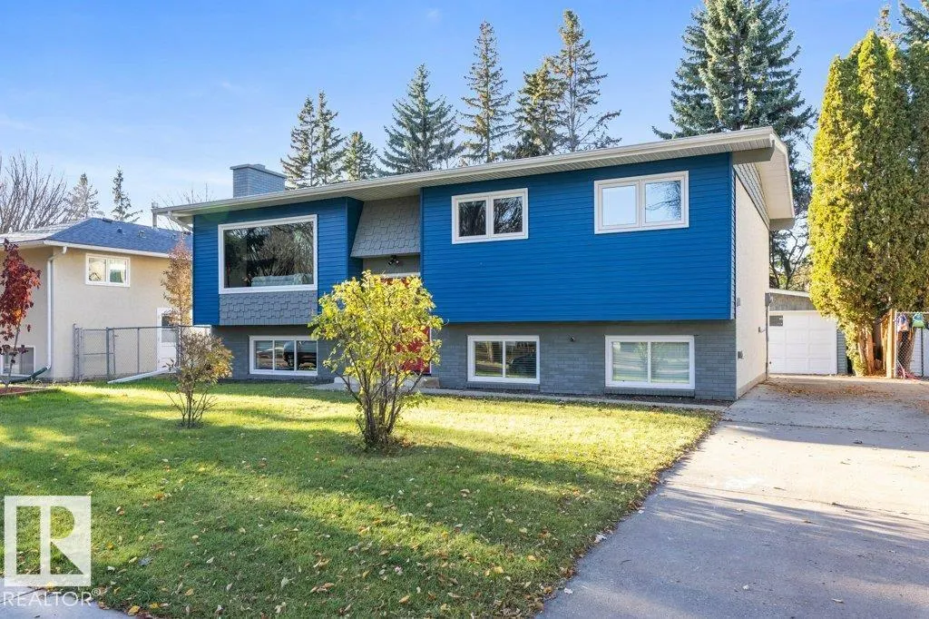 4 FLEETWOOD CR