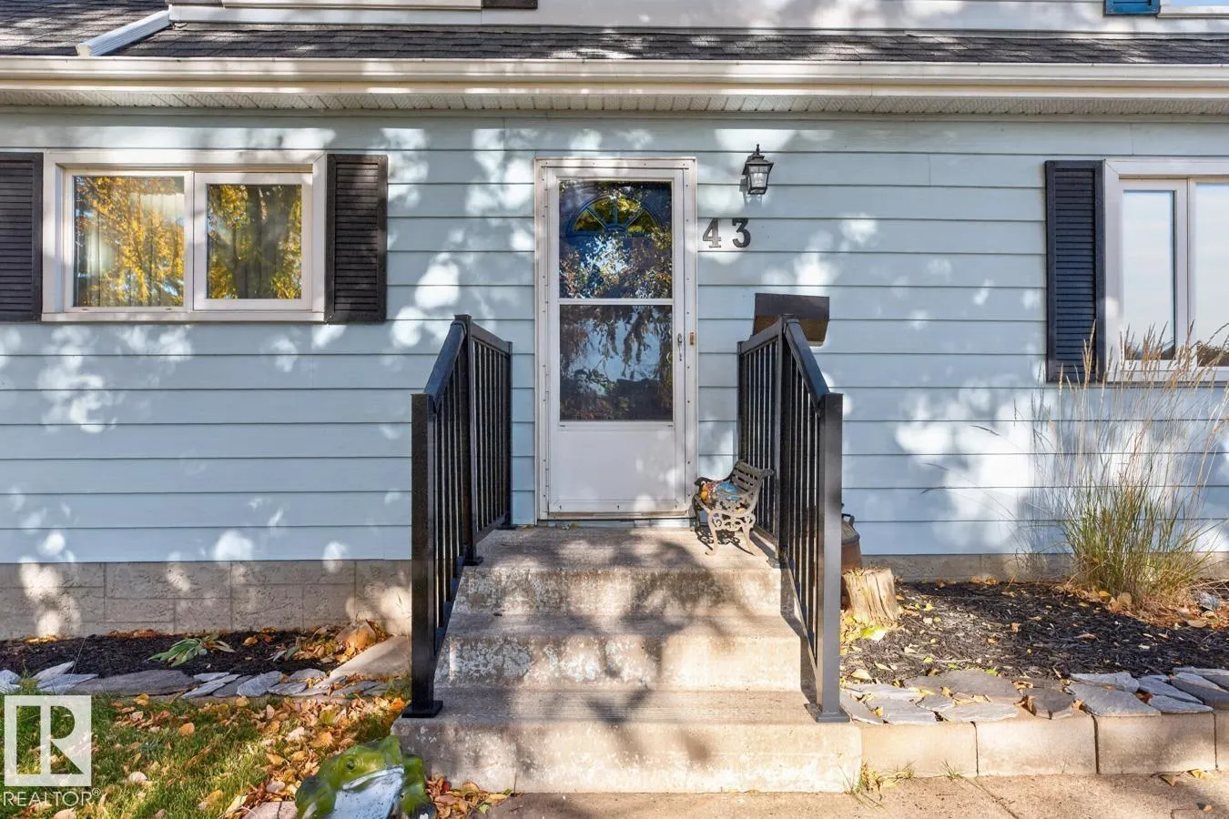 43 MORELAND CR