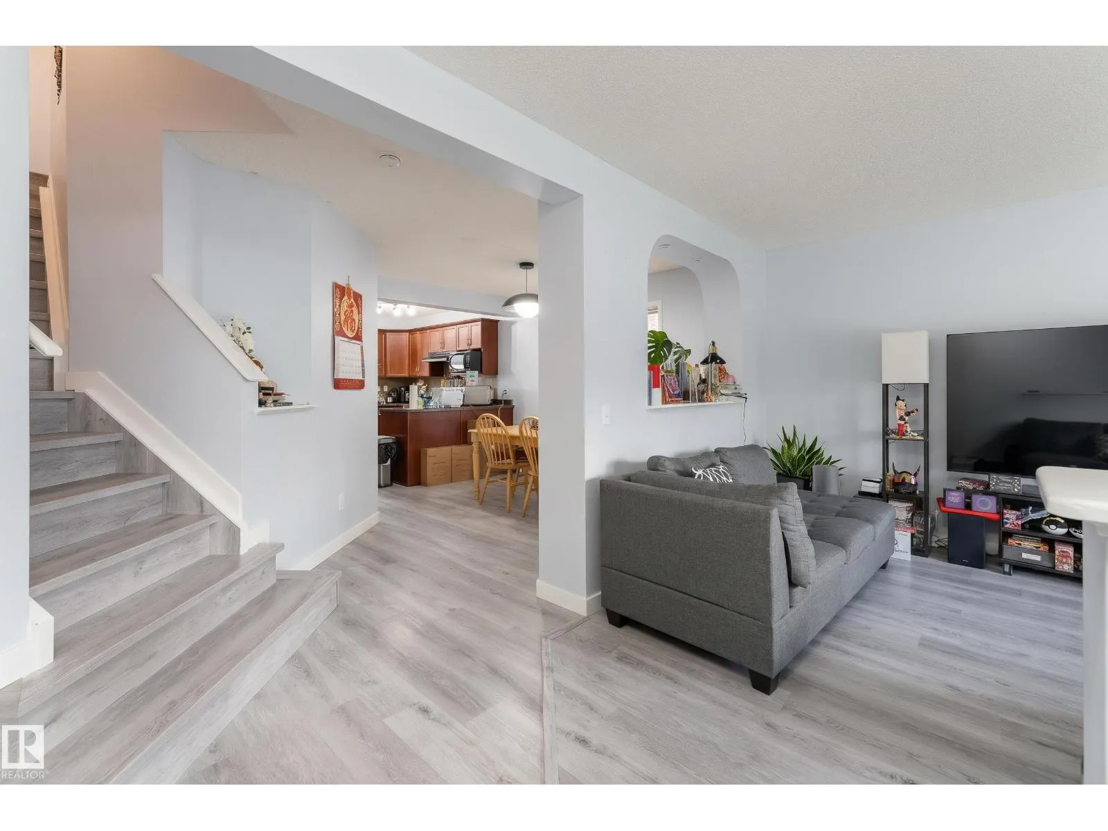 112 BRINTNELL BV NW