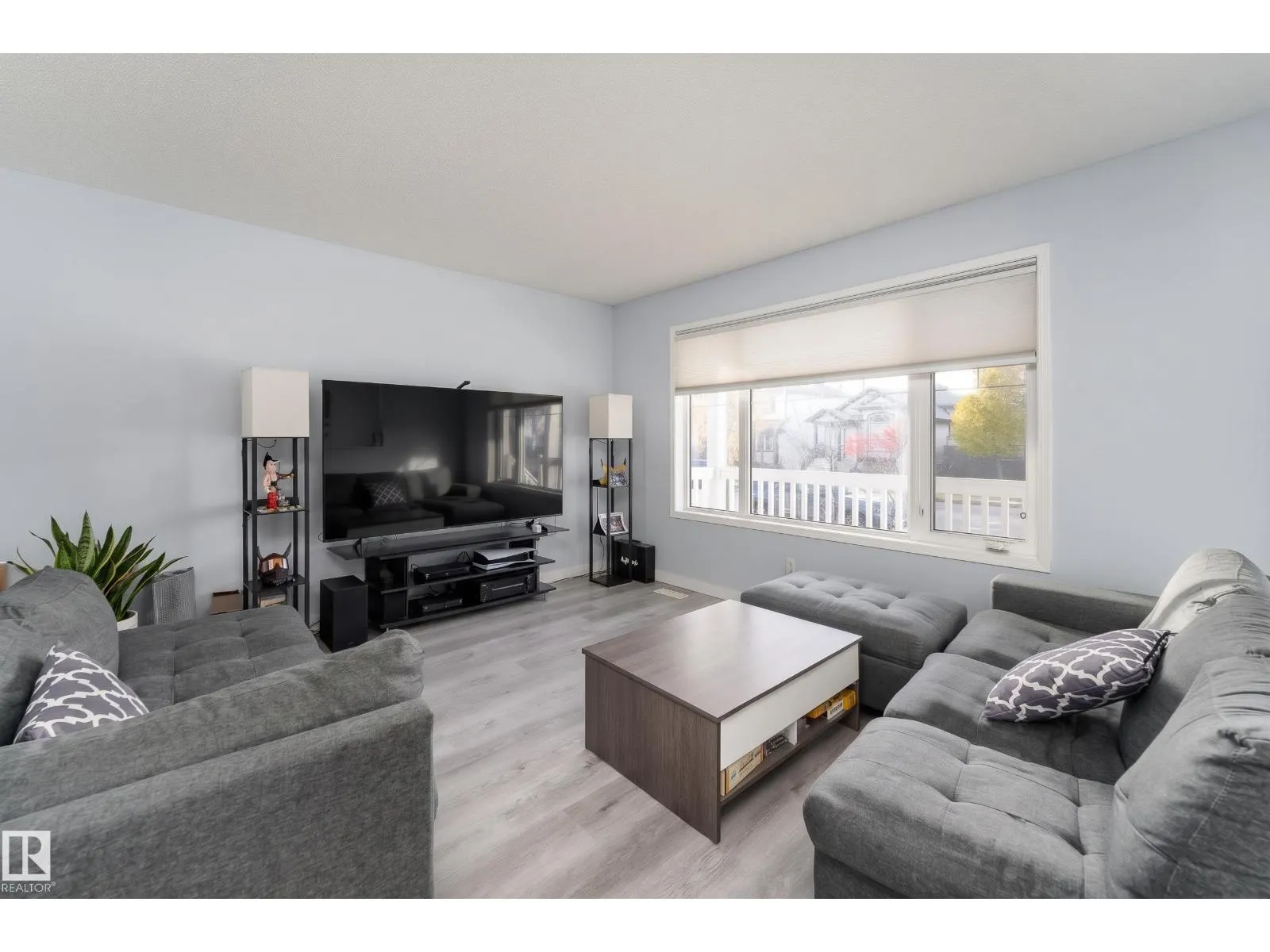 112 BRINTNELL BV NW