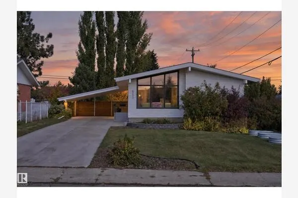 6512 94 AV NW