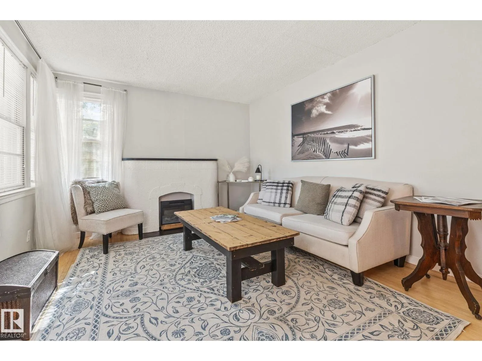 12034 104 ST NW