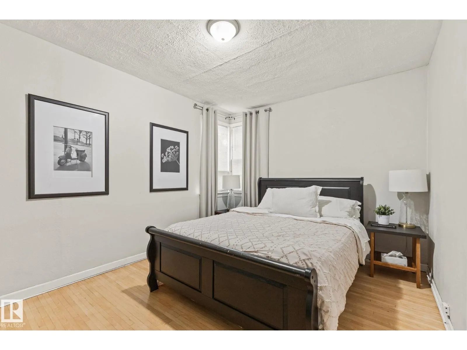 12034 104 ST NW