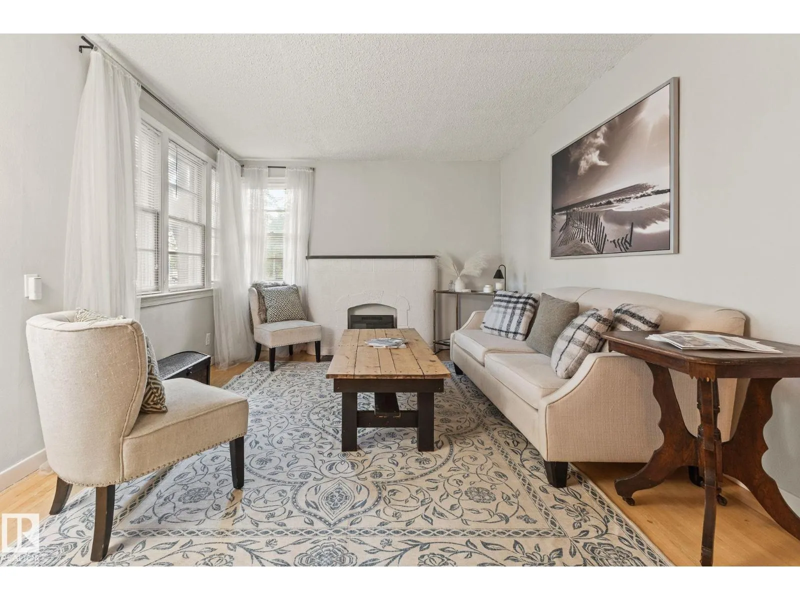 12034 104 ST NW