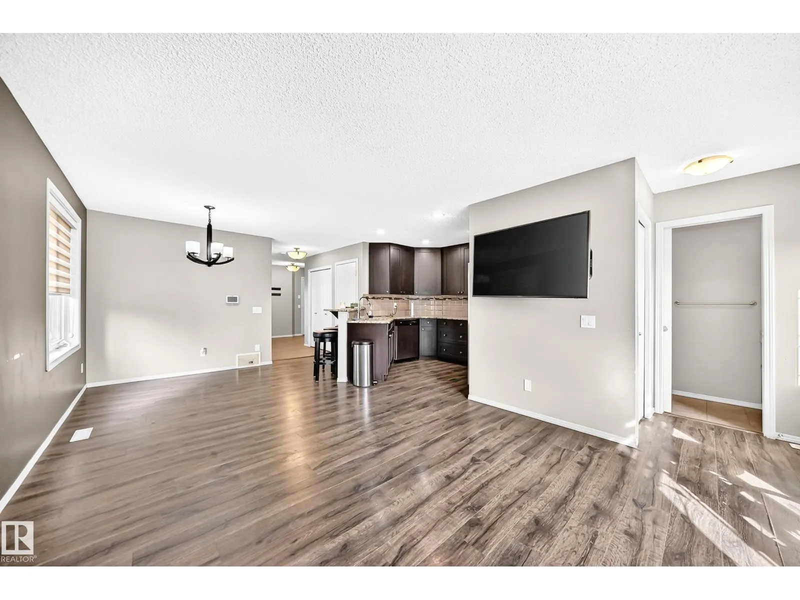 17311 120 ST NW