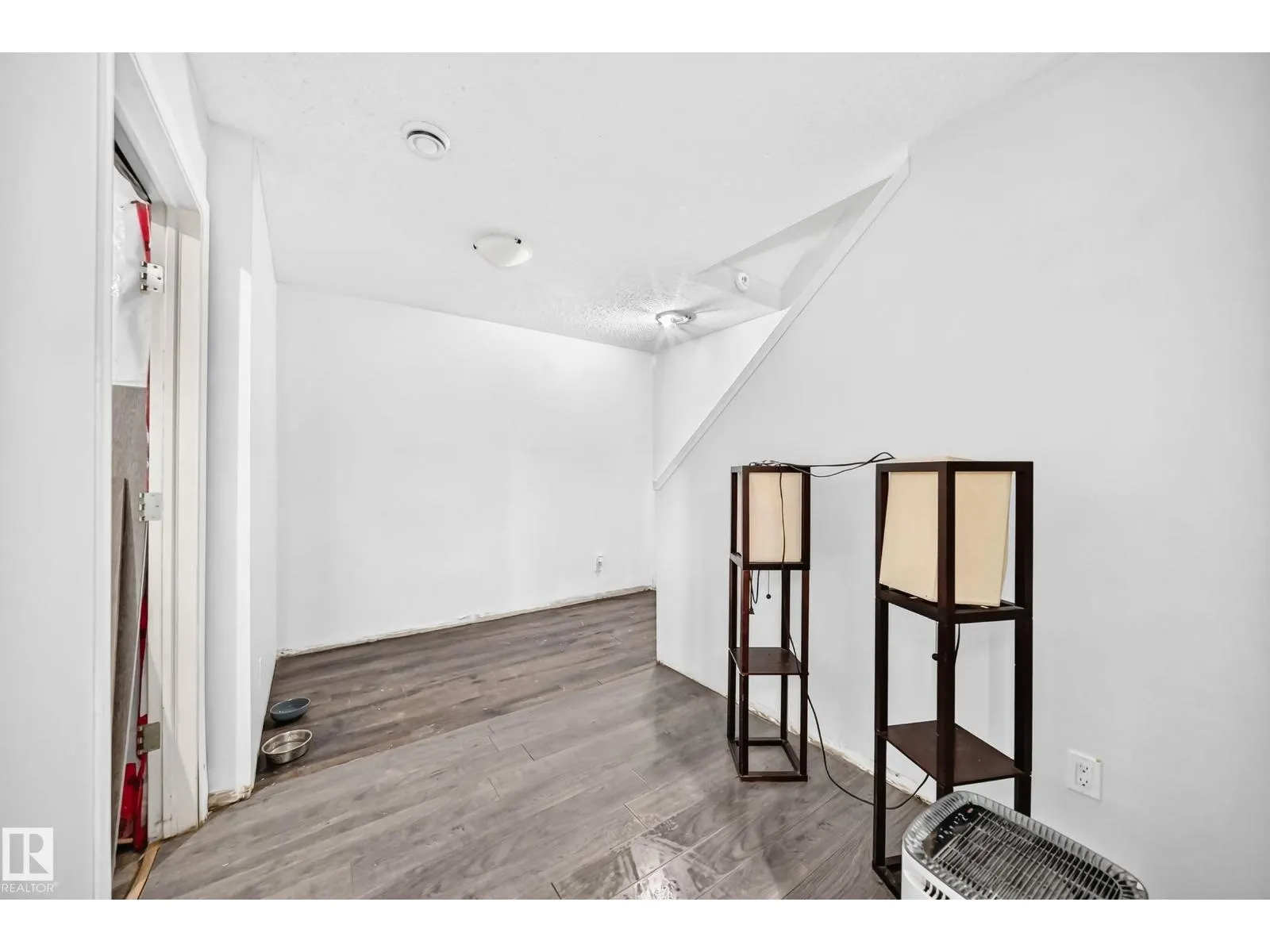 17311 120 ST NW
