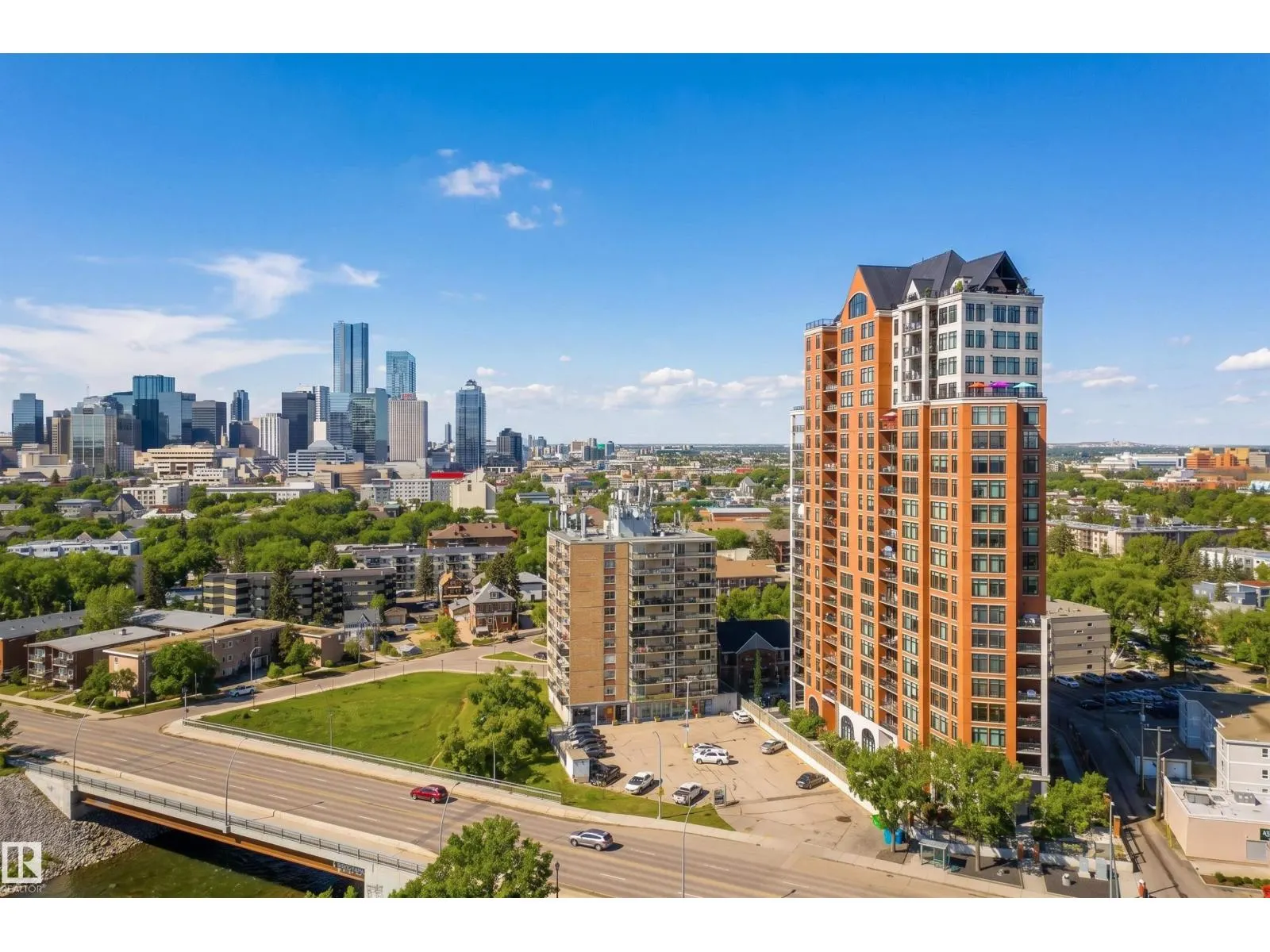 #1003 9020 JASPER AV NW