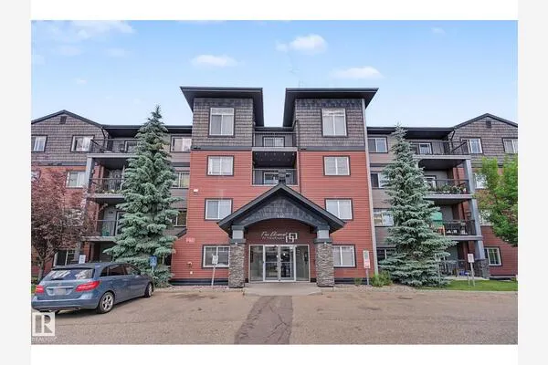 #102 646 MCALLISTER LO SW