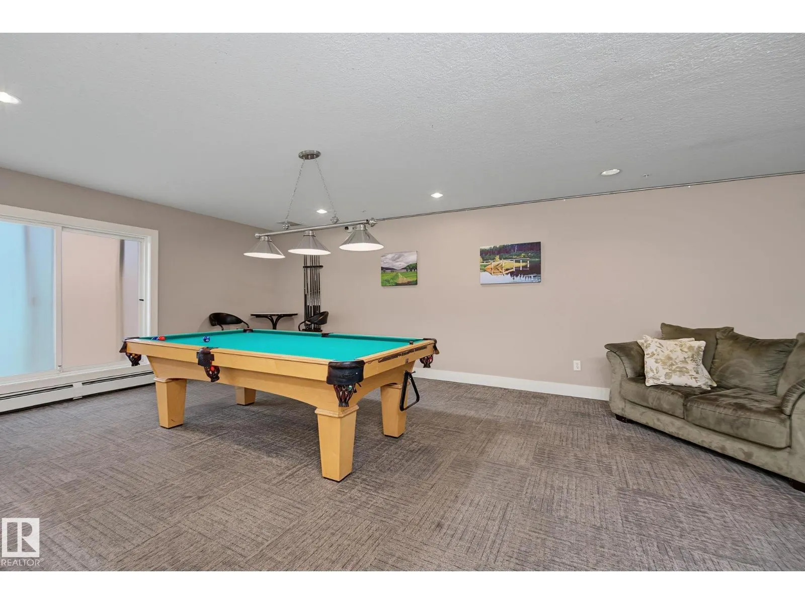 #102 646 MCALLISTER LO SW