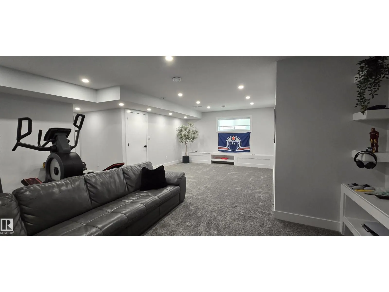 15883 13 AV SW